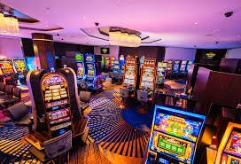 Filipino players enjoying sports and casino-style entertainment on abc888